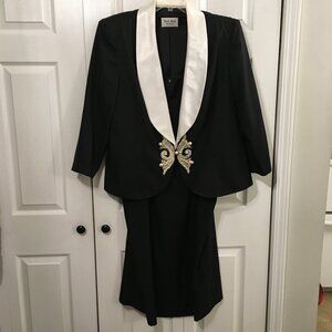 Nah Nah Woman Dress & Jacket With Pearls